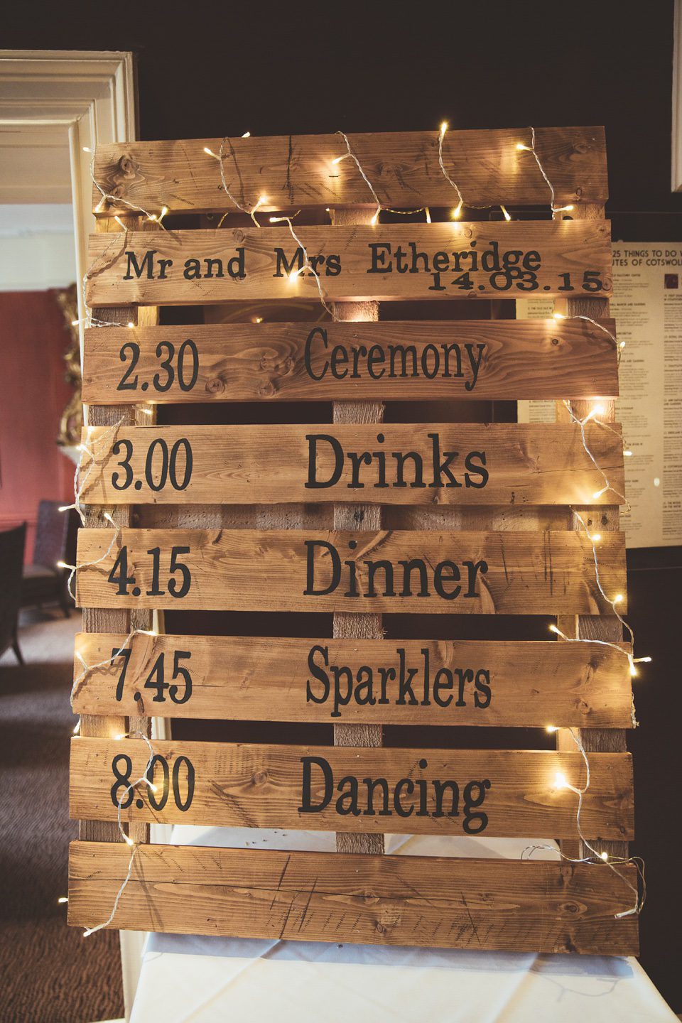 8 Ways to Use Recycled Pallets in Your Wedding 49