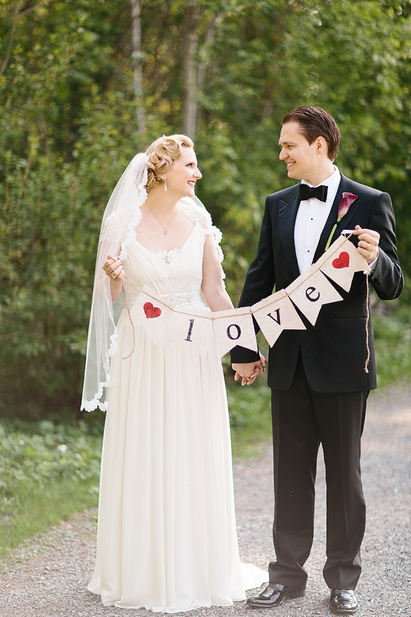 Black Tie and Jenny Packham For An Old Hollywood, Roaring 20's Vintage Inspired Wedding 154 6a0120a65f64b9970c019affebeef1970c pi
