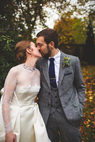 A Wonderful 1950s and ’60s Inspired Mustard Yellow Autumn Wedding