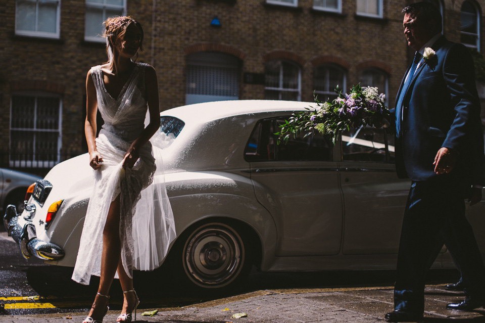 halfpenny london, halfpenny bride, halfpenny wedding dress, hampton court house, barney walters photography