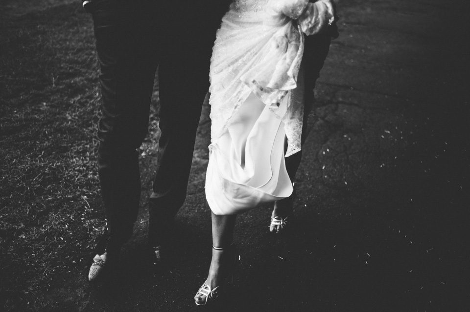 halfpenny london, halfpenny bride, halfpenny wedding dress, hampton court house, barney walters photography