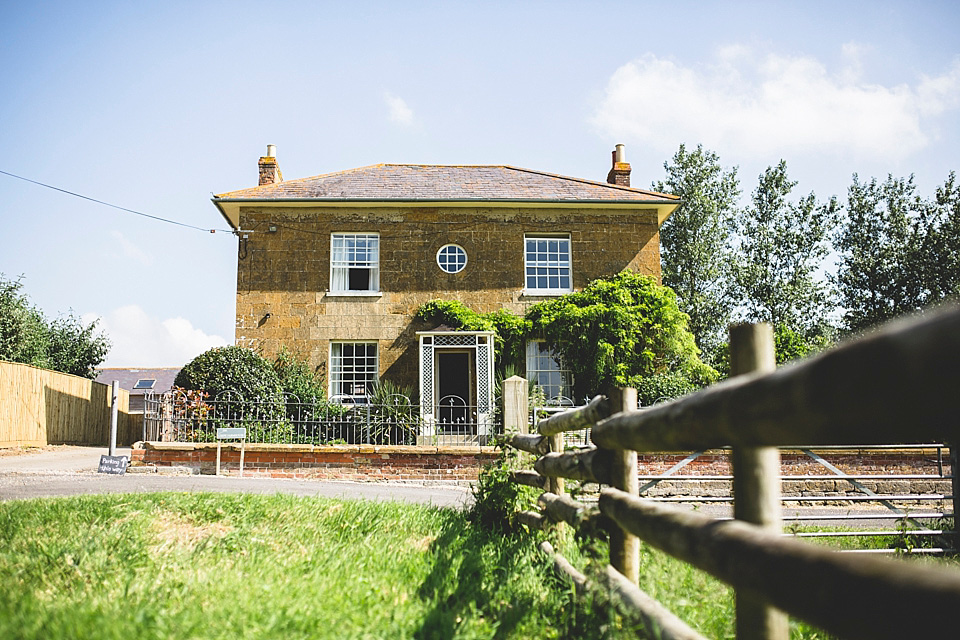 wpid289775 Lusan Mandongus Dorset wedding 1 - Lusan Mandongus for an Elegant Dorset Farmhouse Wedding wpid289775 Lusan Mandongus Dorset wedding 1