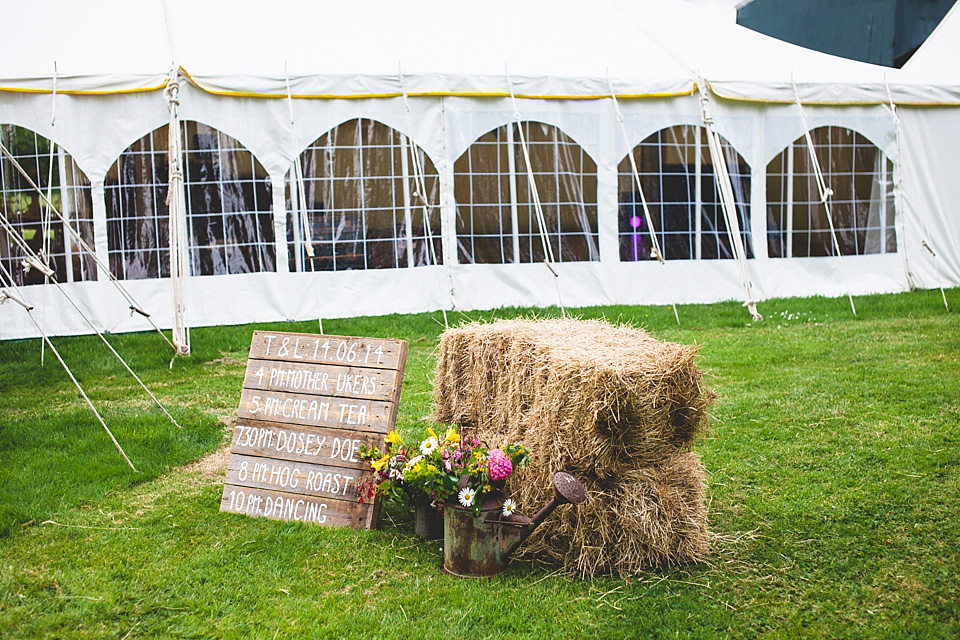 wpid289871 Lusan Mandongus Dorset wedding 42 - Lusan Mandongus for an Elegant Dorset Farmhouse Wedding wpid289871 Lusan Mandongus Dorset wedding 42