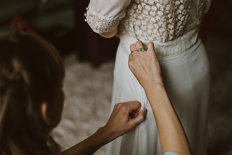 french bride, farm wedding, farmyard wedding, rustic wedding, kitchener photography