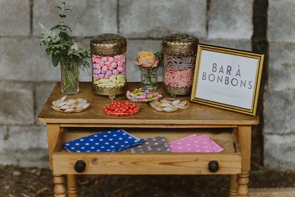 french bride, farm wedding, farmyard wedding, rustic wedding, kitchener photography