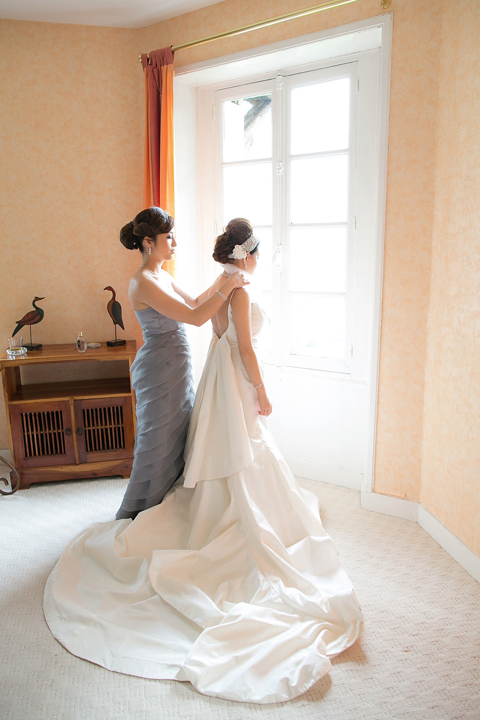 purple ombre wedding dress, purple weddings, ombre wedding dress
