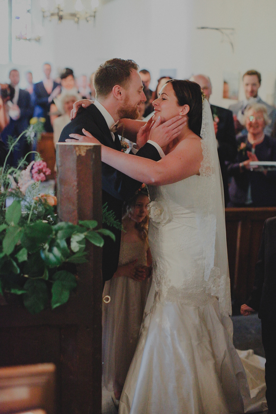 Bride Claire married her beau Olly at Porthilly Farm, Daymer Bay in Rock, Cornwall. Photography by Jess Petrie. cornwall wedding