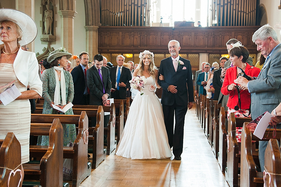 naomi neoh wedding dress, riverside weddingi, london wedding, summer wedding, ellie gillard photography