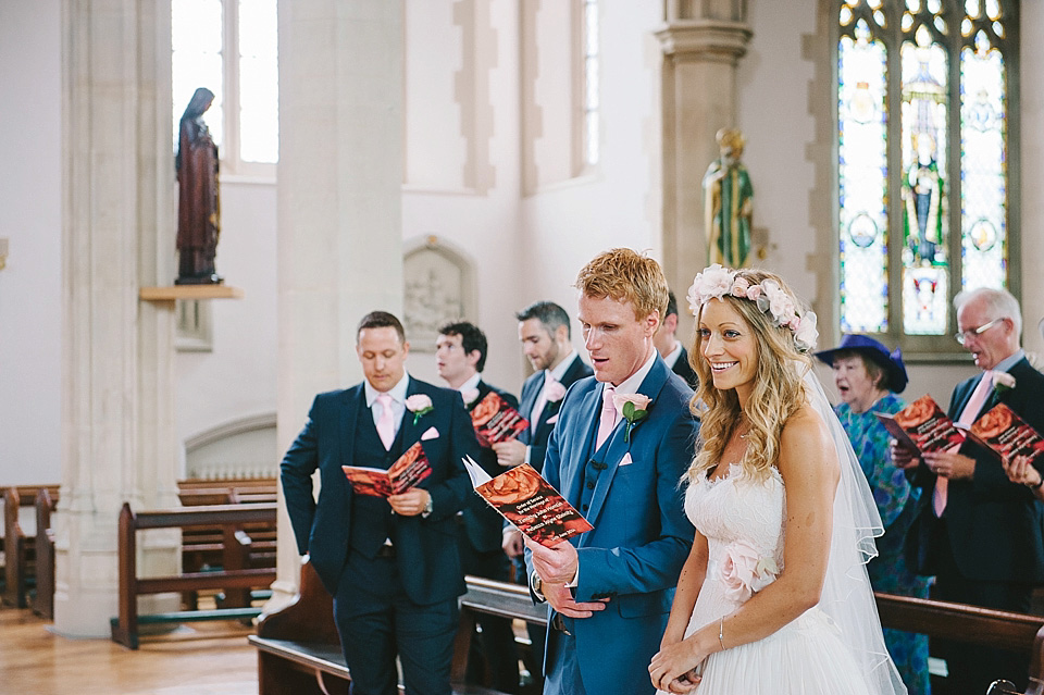 naomi neoh wedding dress, riverside weddingi, london wedding, summer wedding, ellie gillard photography