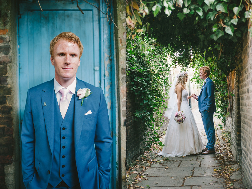 naomi neoh wedding dress, riverside weddingi, london wedding, summer wedding, ellie gillard photography