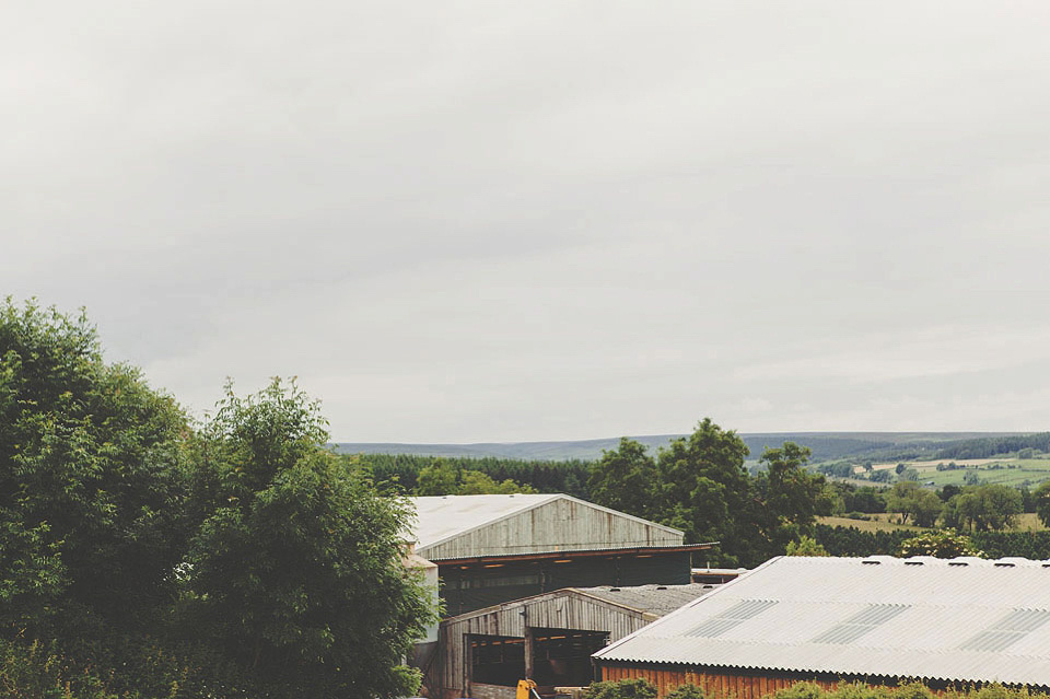 farm wedding, north yorkshire weddings, grace loves lace, the twins wedding photography