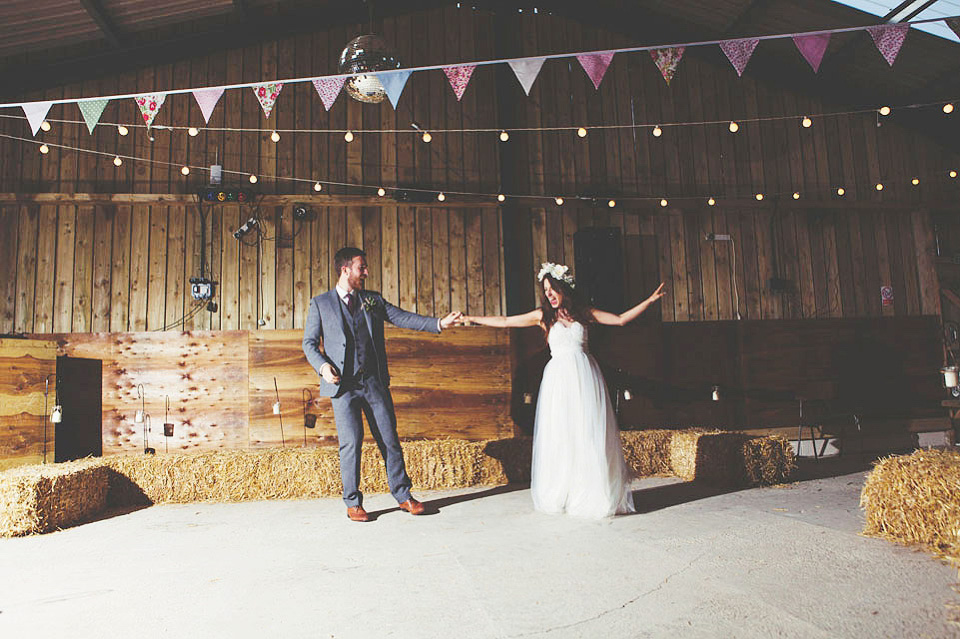 farm wedding, north yorkshire weddings, grace loves lace, the twins wedding photography