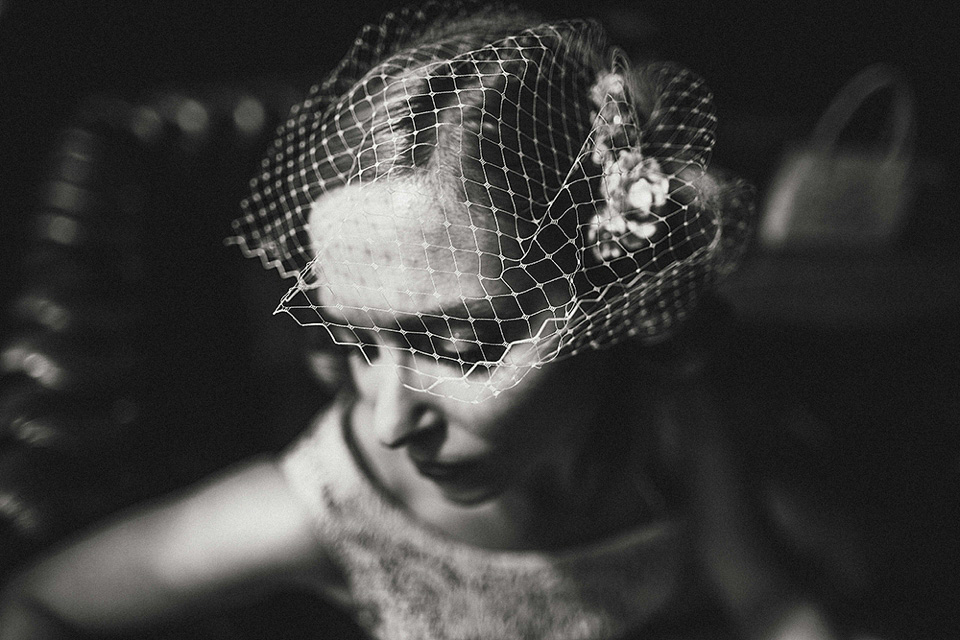 miki photography, elizabeth avey, vintage wedding dress, 1950s vintage, stoke newington town hall weddings, the pheasant pub wedding reception