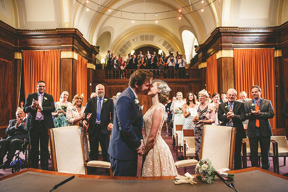 miki photography, elizabeth avey, vintage wedding dress, 1950s vintage, stoke newington town hall weddings, the pheasant pub wedding reception