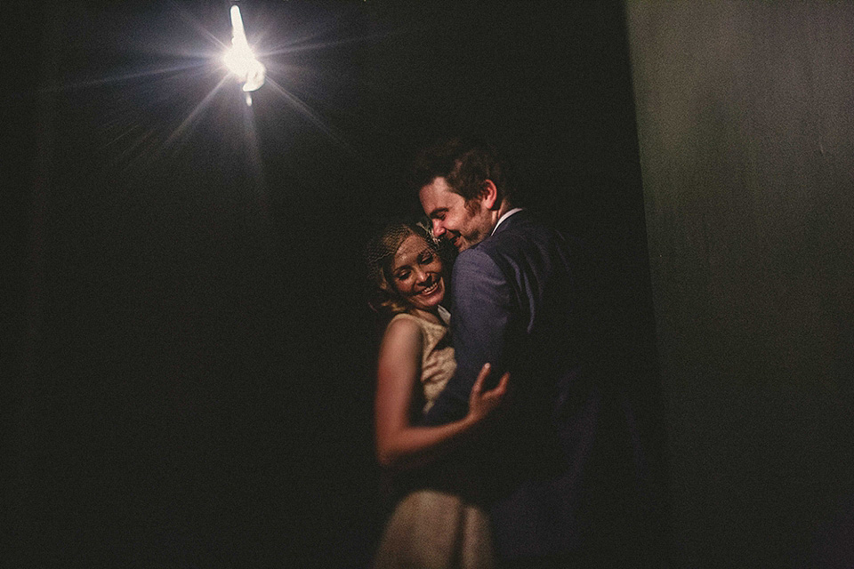 miki photography, elizabeth avey, vintage wedding dress, 1950s vintage, stoke newington town hall weddings, the pheasant pub wedding reception