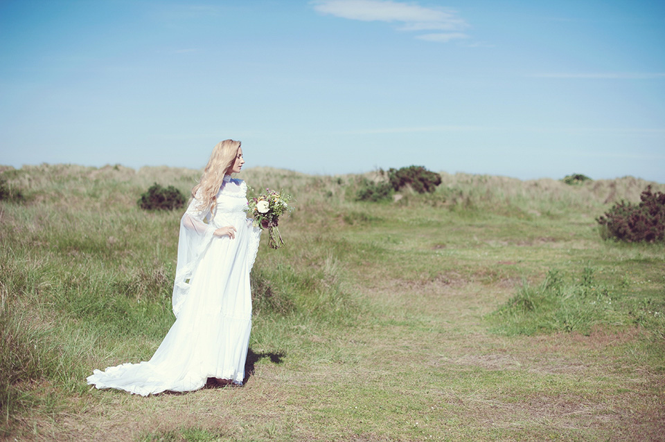 vintage wedding dresses, scottish vintage wedding dreseses, cover vintage, green photography, eco wedding, eco friendly weddings, boho bride, bohemian bride