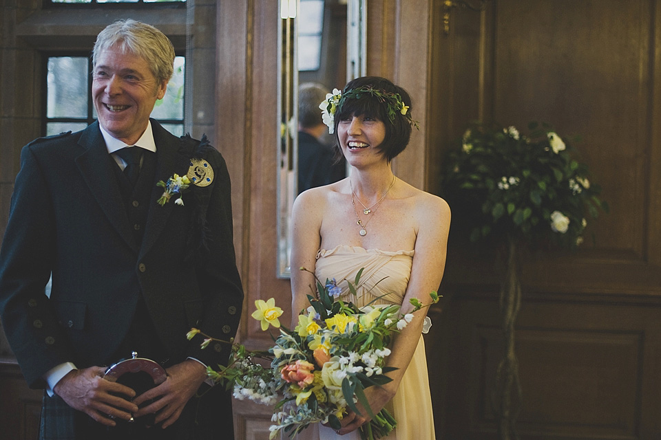 maxmara wedding, scottish wedding, flower circlet, pyrus flowers, gean house weddings, anna urgan photography