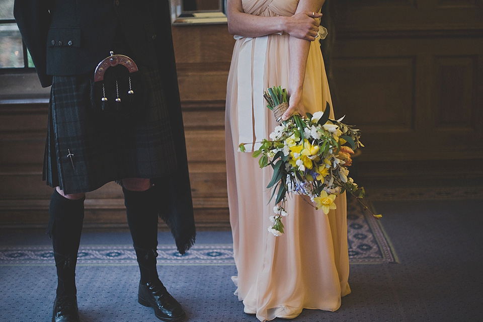 maxmara wedding, scottish wedding, flower circlet, pyrus flowers, gean house weddings, anna urgan photography