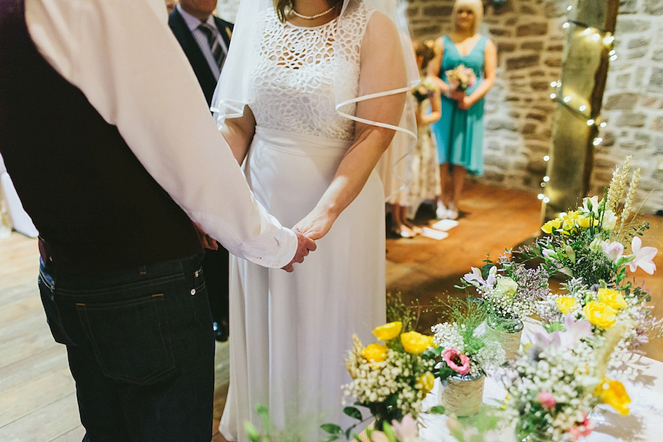 wpid294102 Ben de Lisi wedding dress spring barn wedding 23 - Ben de Lisi for a High Street Bride and her Delightful DIY Spring Barn Wedding wpid294102 Ben de Lisi wedding dress spring barn wedding 23