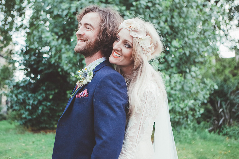 rue de seine, 70s wedding, boho bride, bohemian wedding, london pub wedding, philippa james photography, minna veil