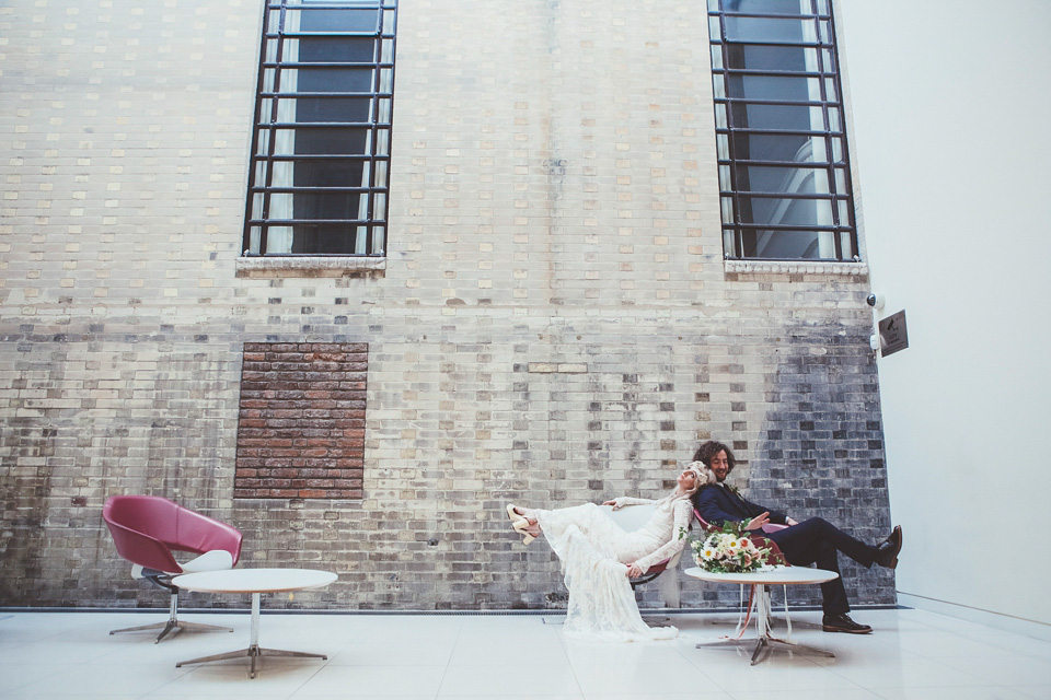 rue de seine, 70s wedding, boho bride, bohemian wedding, london pub wedding, philippa james photography, minna veil