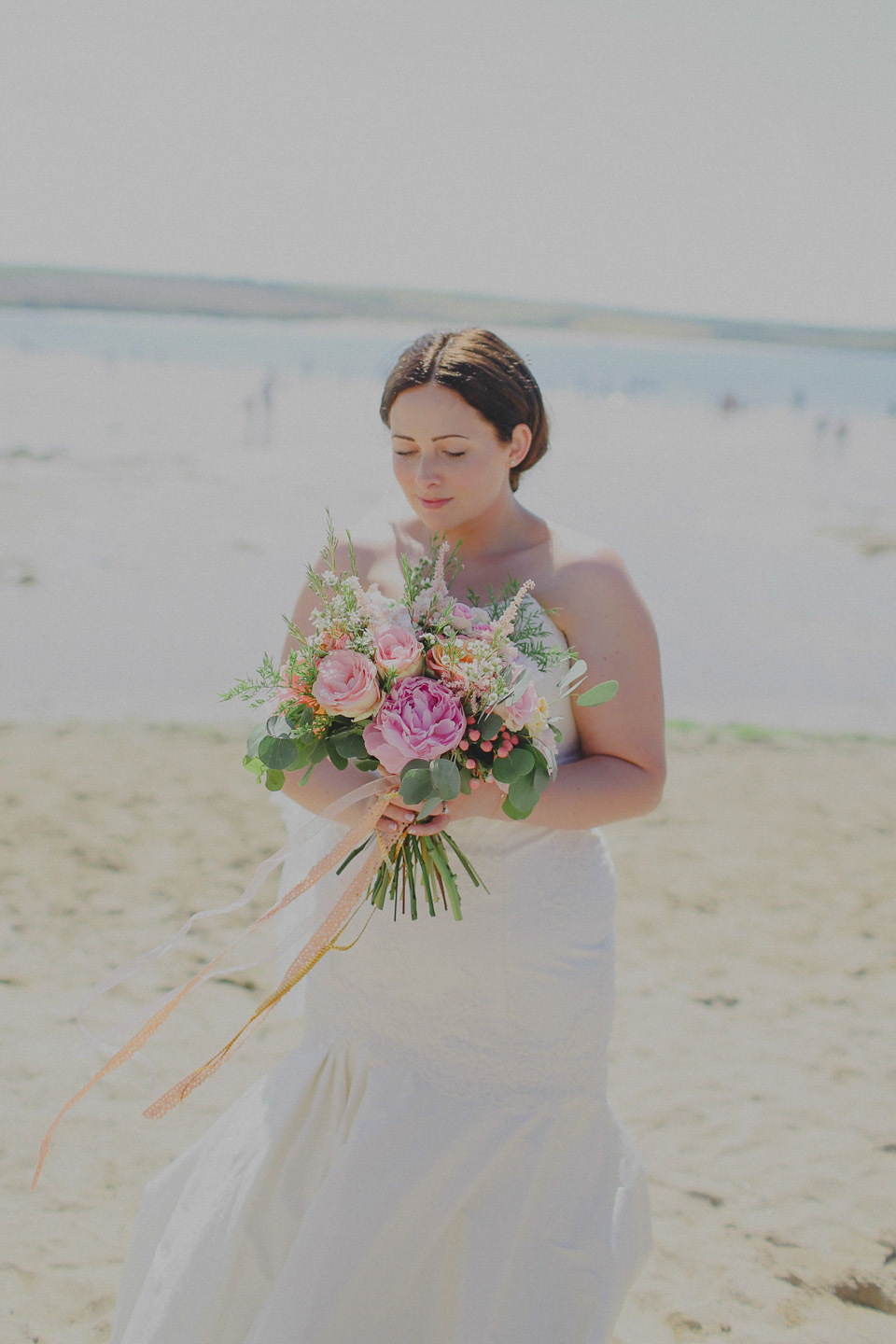 Bride Claire married her beau Olly at Porthilly Farm, Daymer Bay in Rock, Cornwall. Photography by Jess Petrie. jess petrie photography, cornwall wedding, padstow wedding, pale blue wedding, gold wedding, beach wedding, seaside wedding