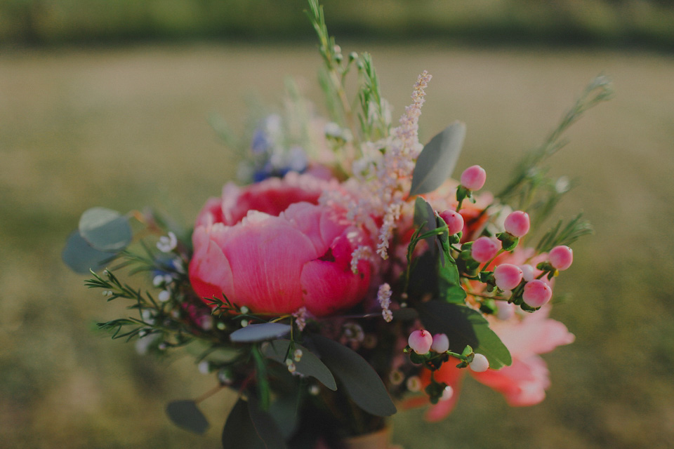 Bride Claire married her beau Olly at Porthilly Farm, Daymer Bay in Rock, Cornwall. Photography by Jess Petrie. jess petrie photography, cornwall wedding, padstow wedding, pale blue wedding, gold wedding, beach wedding, seaside wedding
