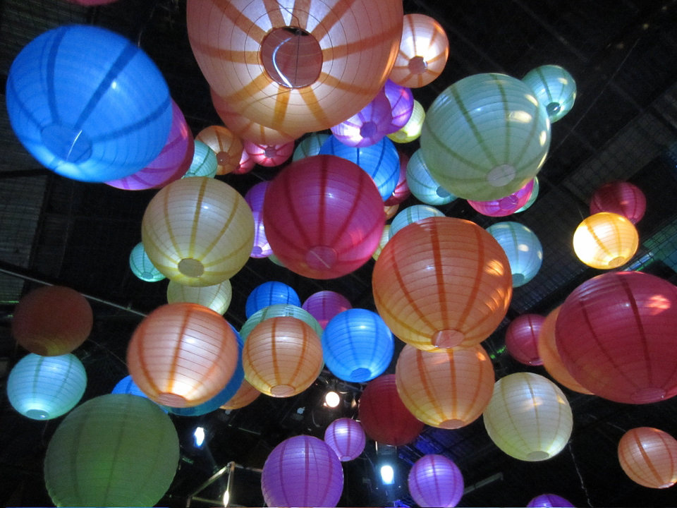 paper lanterns, hanging lanterns, wedding lanterns, wedding paper lanterns