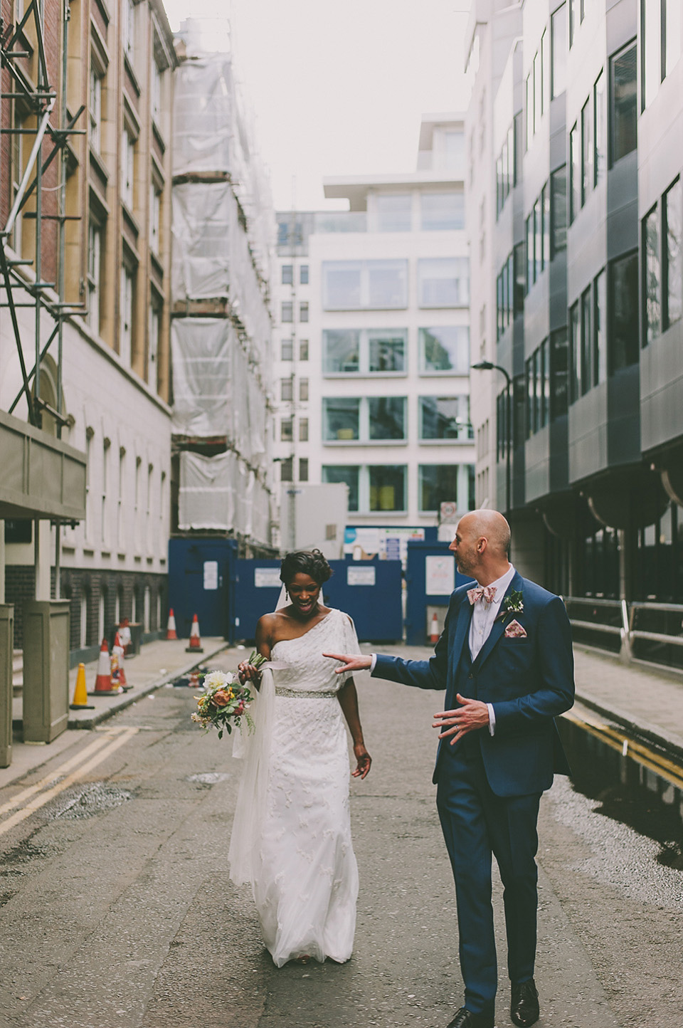 eliza jane howell, modern london wedding, city chic, nabeels camera, eight members club weddings