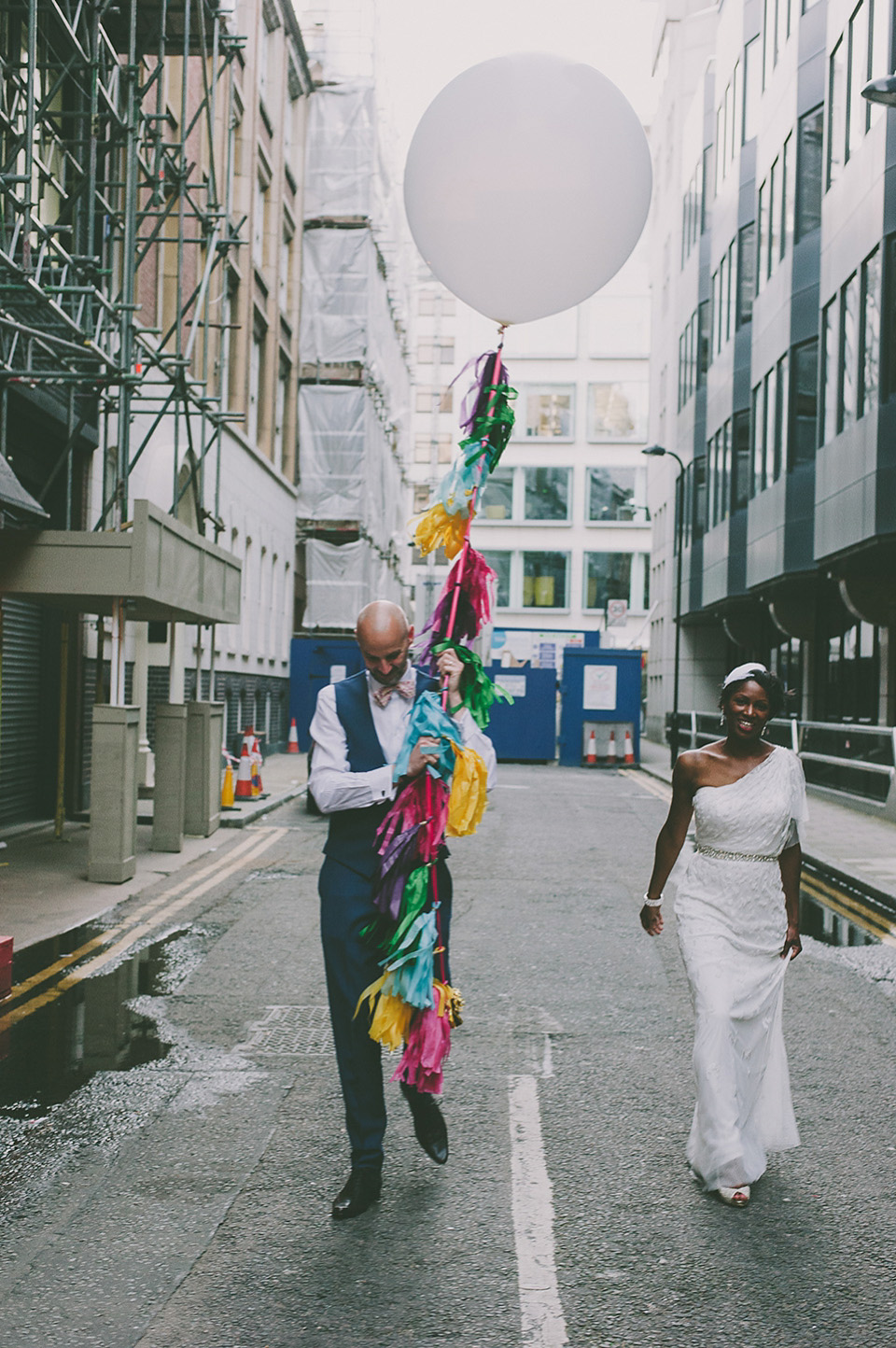 eliza jane howell, modern london wedding, city chic, nabeels camera, eight members club weddings