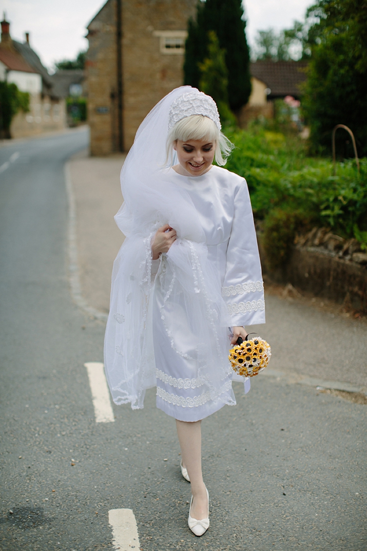 Vintage 1960s wedding dresses-39