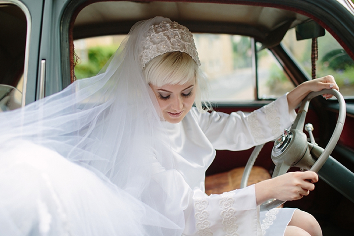 Vintage 1960s wedding dresses-40