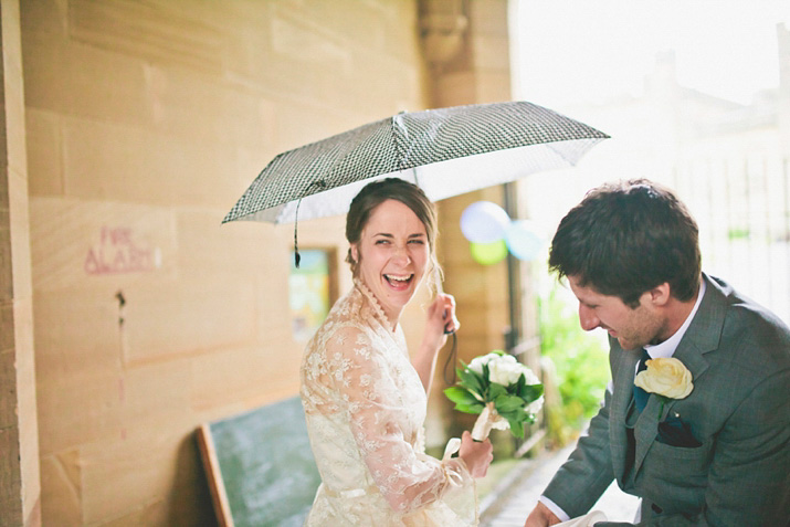 rainy day wedding, 1980s vintage wedding dress, castle weddings, sarah jane ethan photography