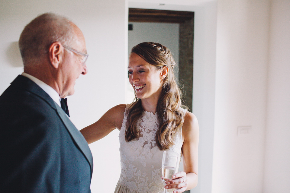 A black tie wedding in Italy with a rustic Italian vibe - photography by Laura McCluskey. black tie wedding, italian wedding, rustic italian wedding, destination wedding, laura mccluskey photography, lm photography