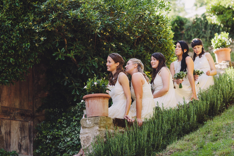 A black tie wedding in Italy with a rustic Italian vibe - photography by Laura McCluskey. black tie wedding, italian wedding, rustic italian wedding, destination wedding, laura mccluskey photography, lm photography
