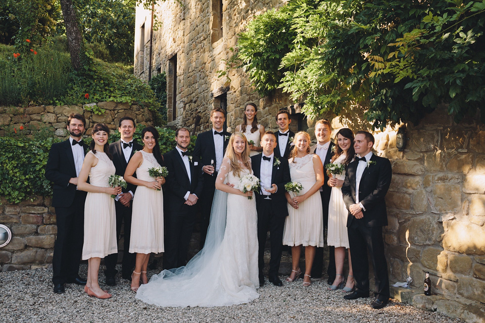 A black tie wedding in Italy with a rustic Italian vibe - photography by Laura McCluskey. black tie wedding, italian wedding, rustic italian wedding, destination wedding, laura mccluskey photography, lm photography