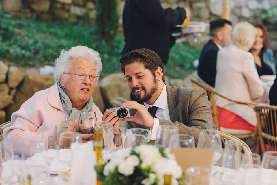 A black tie wedding in Italy with a rustic Italian vibe - photography by Laura McCluskey. black tie wedding, italian wedding, rustic italian wedding, destination wedding, laura mccluskey photography, lm photography