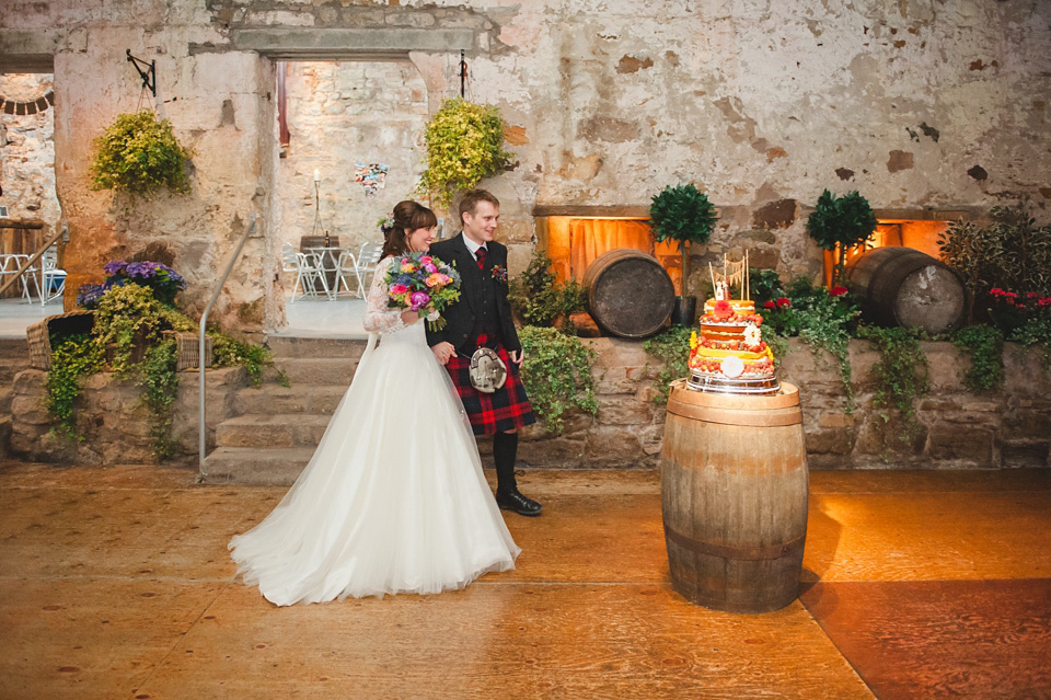 colourful wedding, barn wedding, bespoke sassi holford, mack photography