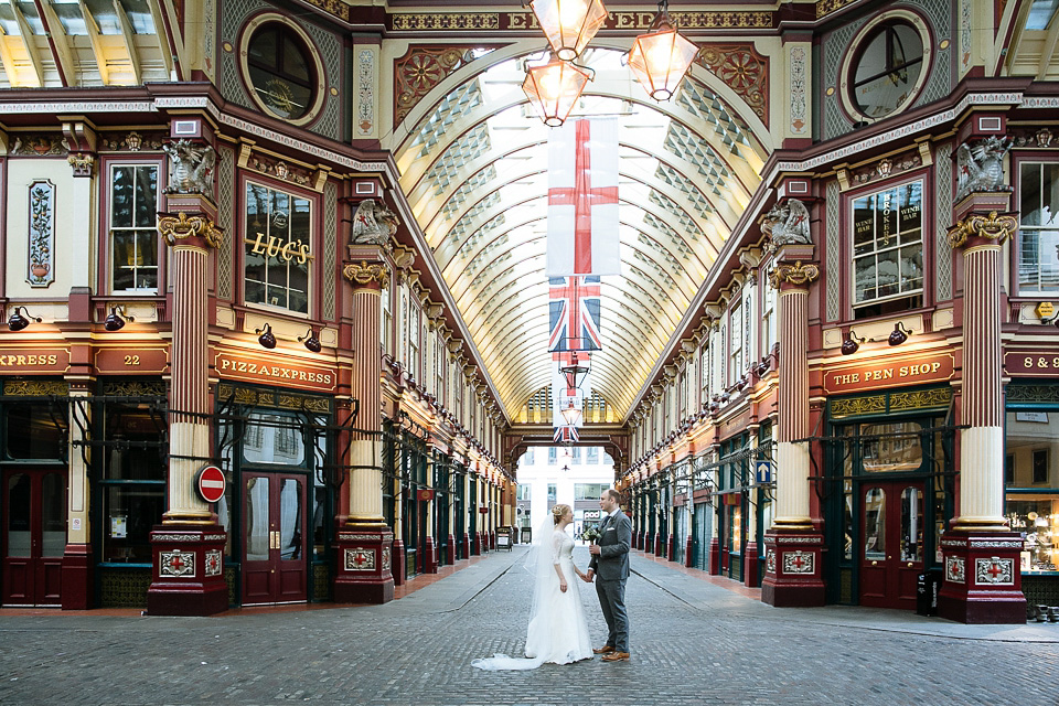 shoreditch weddings, the yard shoreditch, nick tucker photography, black and white wedding photography, japanese afternoon tea