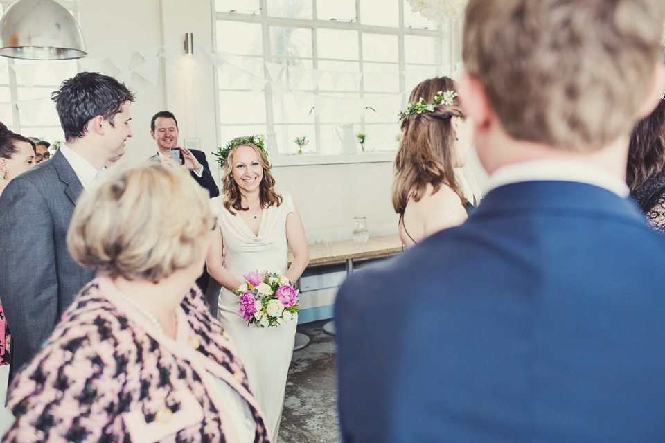 sylvia ghost, ghost wedding dress, brockwell lido, lisa jane photography, quirky cool wedding