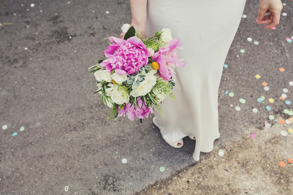 sylvia ghost, ghost wedding dress, brockwell lido, lisa jane photography, quirky cool wedding