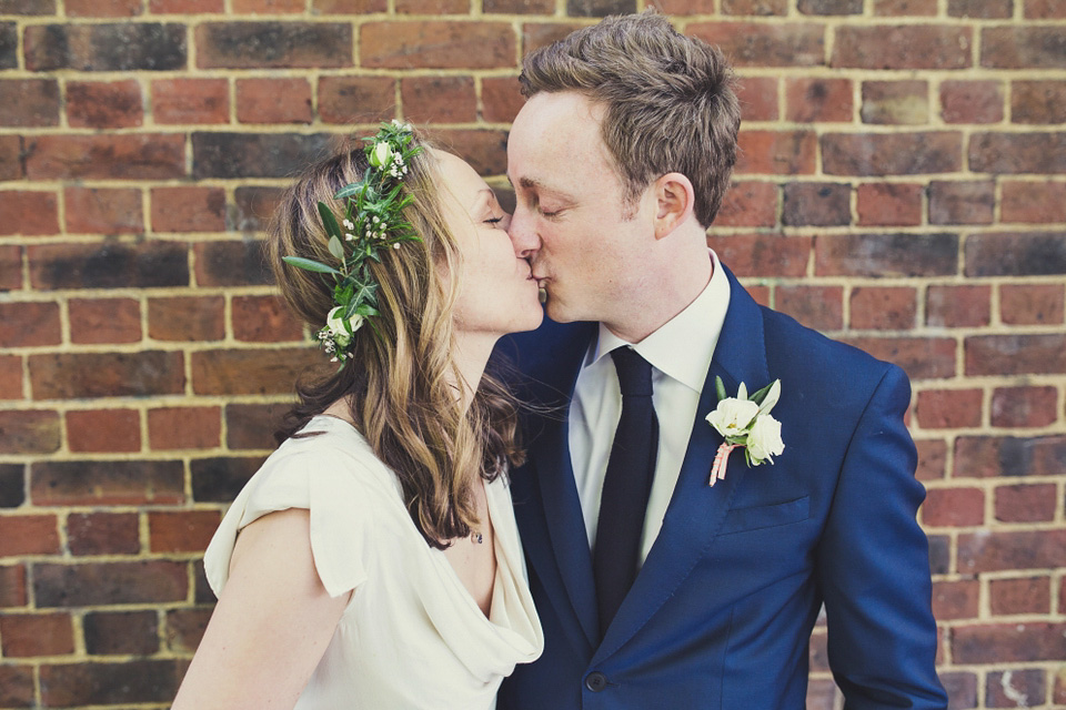 sylvia ghost, ghost wedding dress, brockwell lido, lisa jane photography, quirky cool wedding