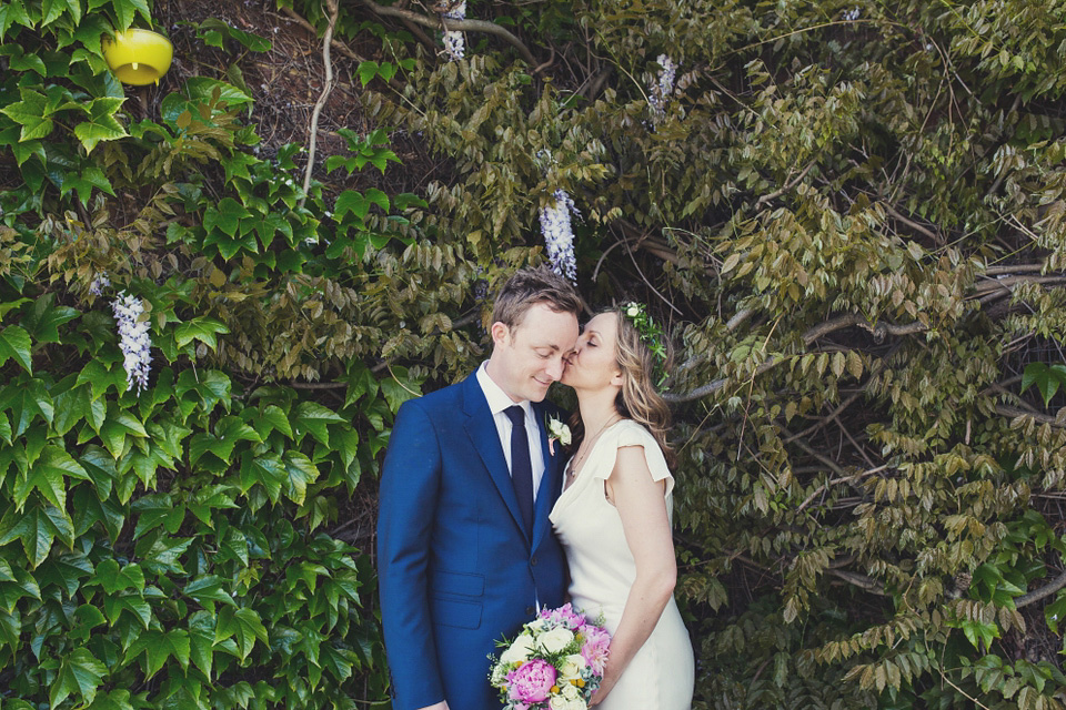 sylvia ghost, ghost wedding dress, brockwell lido, lisa jane photography, quirky cool wedding