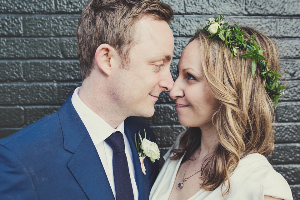 sylvia ghost, ghost wedding dress, brockwell lido, lisa jane photography, quirky cool wedding