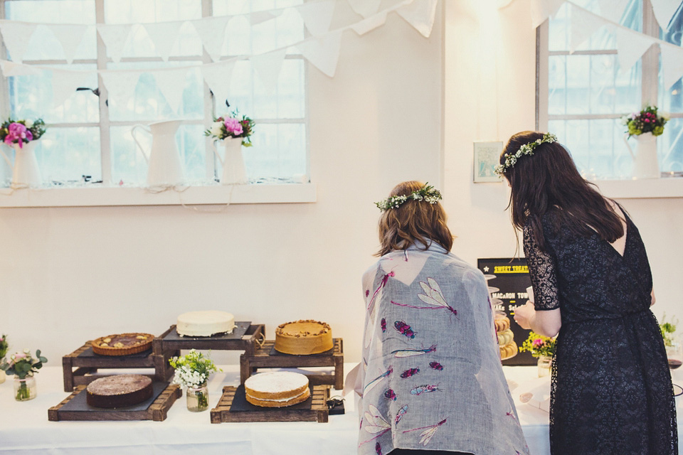 sylvia ghost, ghost wedding dress, brockwell lido, lisa jane photography, quirky cool wedding