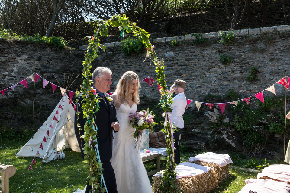 cornwall wedding, cornish wedding, surfers wedding, marc le galle, wilden bride, backless wedding dress