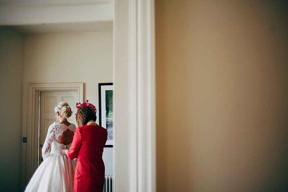 wpid319209 50s style ellis bridal wedding braxted park 9