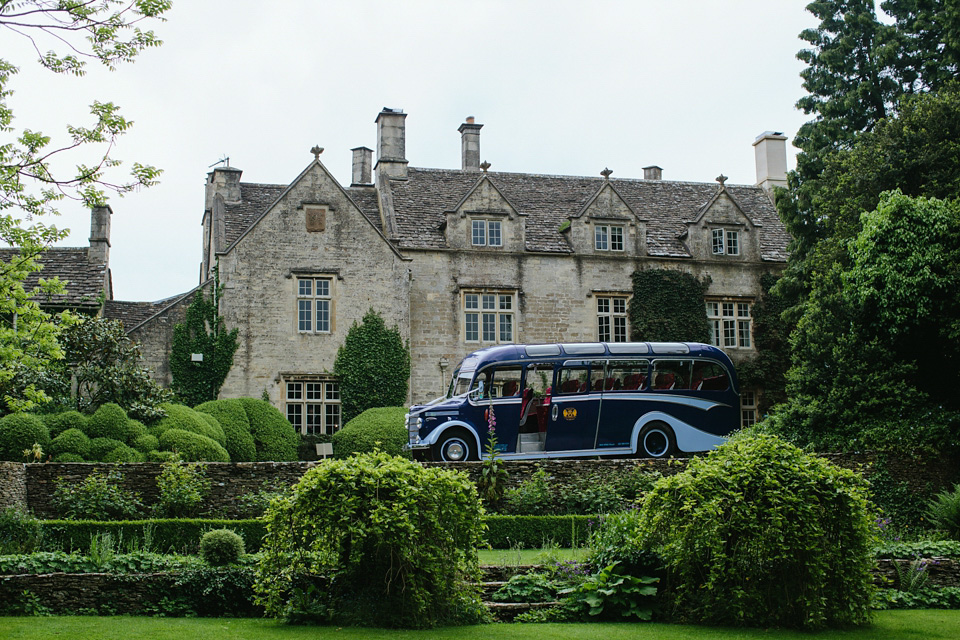 azalea jenny packham, cripps barn, cotswolds wedding venues, craig and kate photography, kelly spence, juliet cap veil, vintage veil