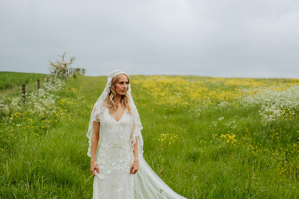 azalea jenny packham, cripps barn, cotswolds wedding venues, craig and kate photography, kelly spence, juliet cap veil, vintage veil