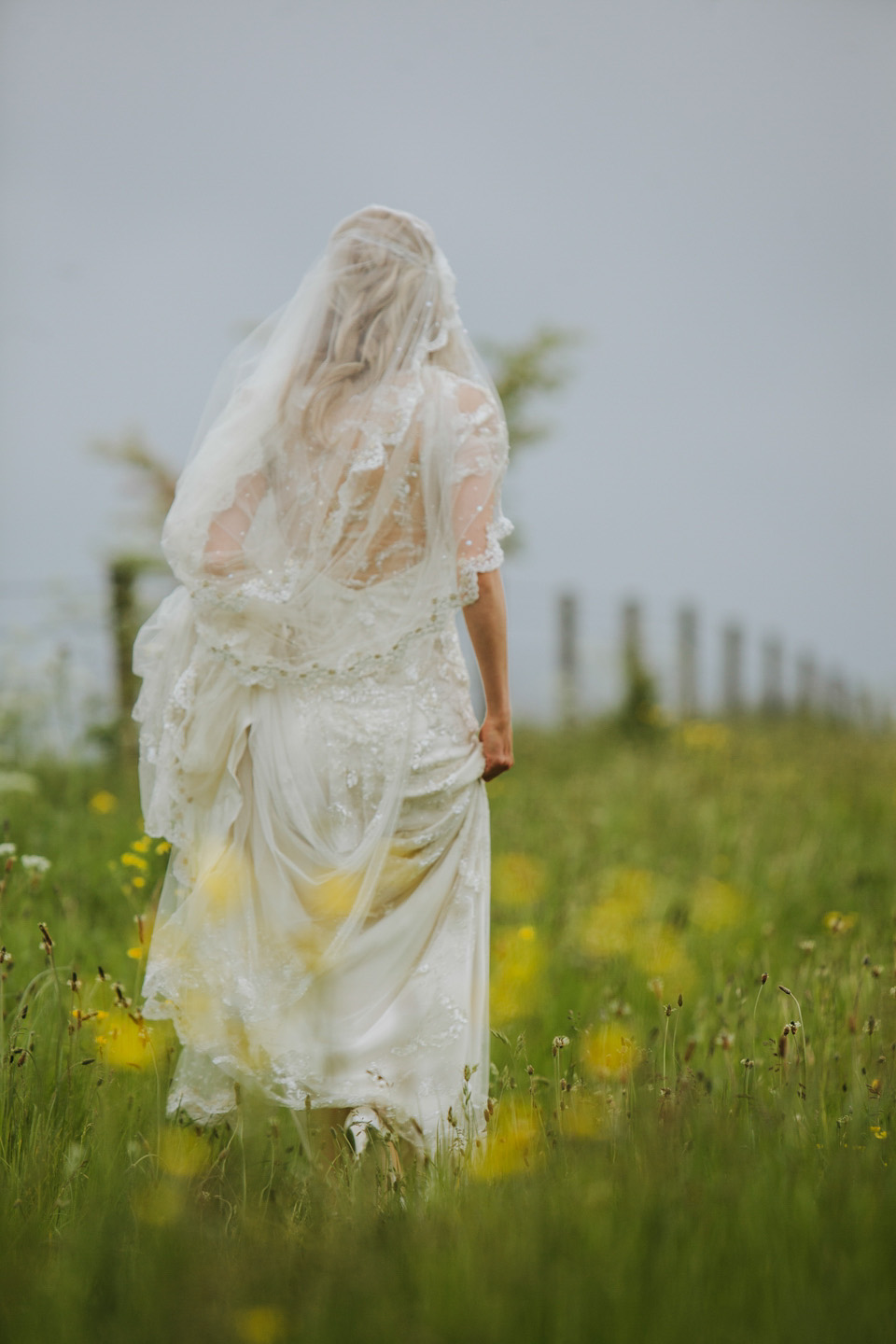 azalea jenny packham, cripps barn, cotswolds wedding venues, craig and kate photography, kelly spence, juliet cap veil, vintage veil